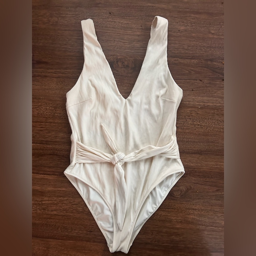 H&M Ribbed Plunge V Neck Tie Waist One Piece Swimsuit Cream Ivory Classic | Sz M - Picture 2 of 6